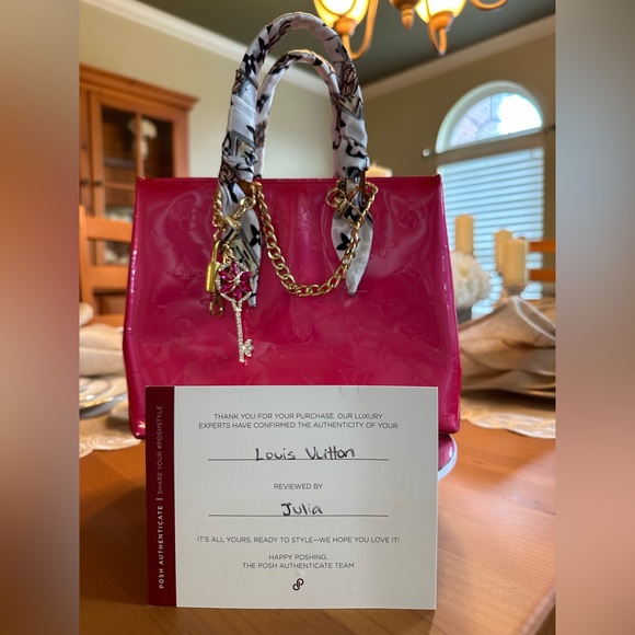 Luis Vuitton (posh auth.) Vernis leather HOT PINK mini tote bag! PRISTINE! - Picture 4 of 16
